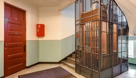 Harjutorinkatu-05 Porrashuonekorjaus valvoja