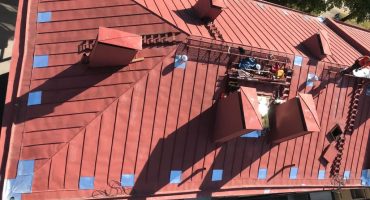 Peltikaton korjaus Katon korjaustöiden valvoja peltikorjaus ja huoltomaalaus