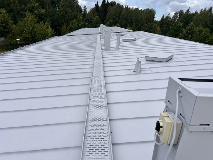 Vesikaton_maalaus Vesikaton osakorjaus ja huoltomaalaus valvonta