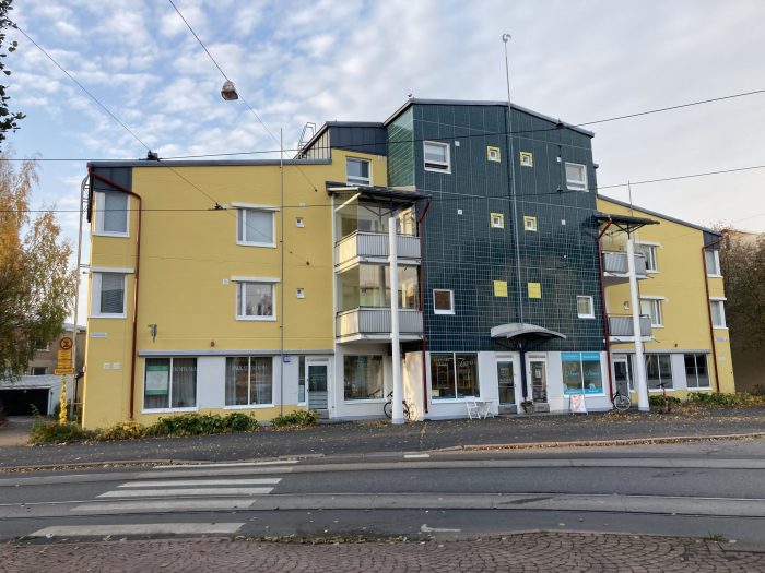 Julkisivuremontin ja parvekkeiden kunnostuksen valvoja.