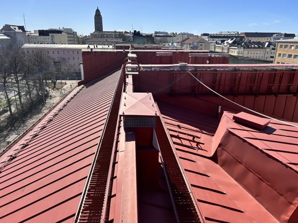 Sinkityn vesikatteen ensimaalaus valvonta